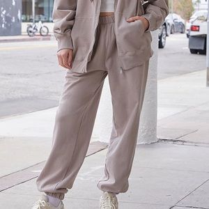 BRANDY MELVILLE / JOHN GALT ROSA SWEATPANTS